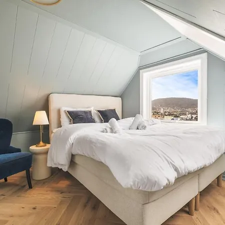 Exclusive & Charming Апартаменты